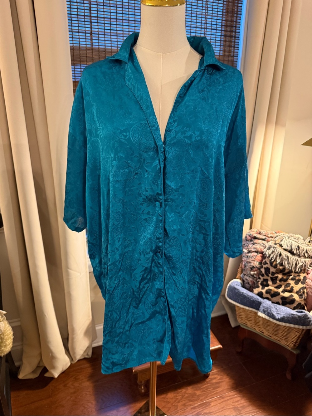 Vintage Gold Label Victoria's Secret Teal Satin Floral Button-Down Tunic